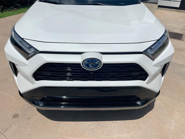 Photo of 2024 Ice Cap Toyota RAV4 Hybrid