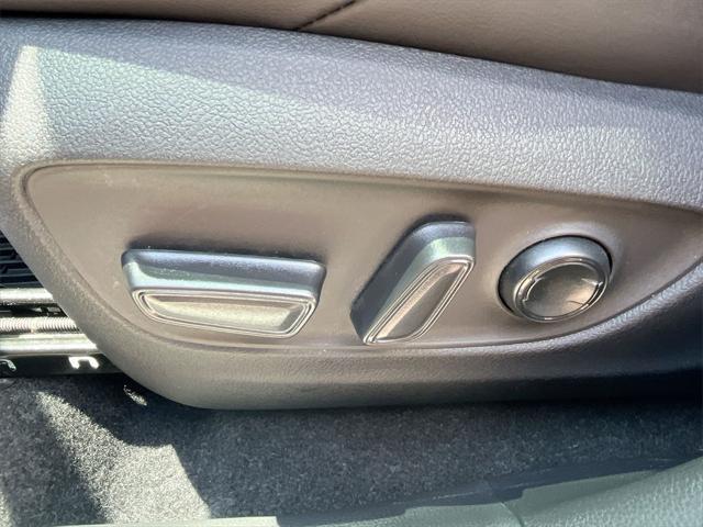 Photo of 2024 Ice Cap Toyota RAV4 Hybrid
