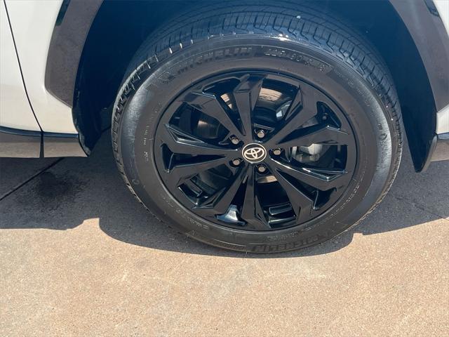 Photo of 2024 Ice Cap Toyota RAV4 Hybrid