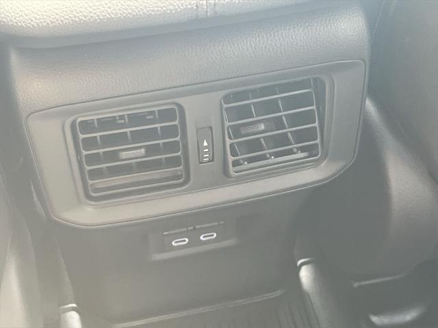 Photo of 2024 Ice Cap Toyota RAV4 Hybrid