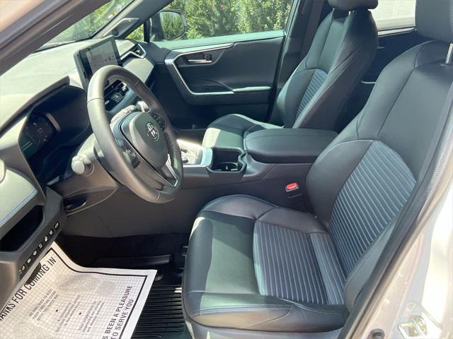Photo of 2024 Ice Cap Toyota RAV4 Hybrid
