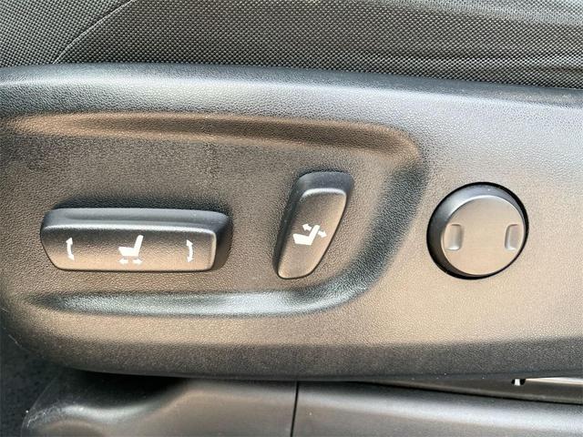 Photo of 2023 Classic Silver Metallic Toyota 4Runner