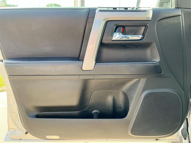 Photo of 2023 Classic Silver Metallic Toyota 4Runner