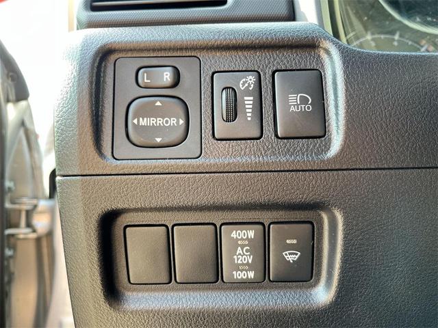 Photo of 2023 Classic Silver Metallic Toyota 4Runner