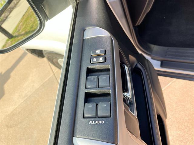 Photo of 2023 Classic Silver Metallic Toyota 4Runner