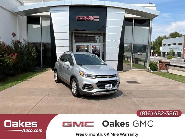 Photo of 2018 Silver Ice Metallic Chevrolet Trax