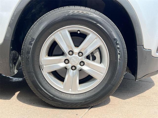 Photo of 2018 Silver Ice Metallic Chevrolet Trax