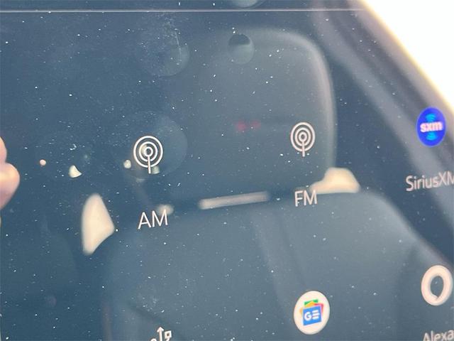 Photo of 2025 Summit White GMC Acadia