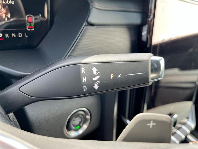 Photo of 2025 Summit White GMC Acadia