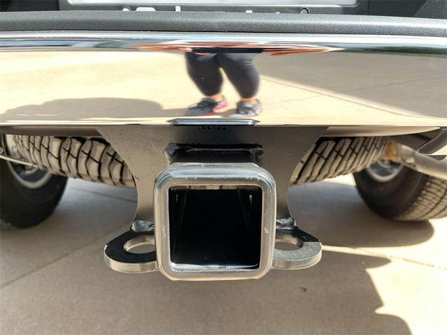 Photo of 2025 Summit White GMC Sierra 2500
