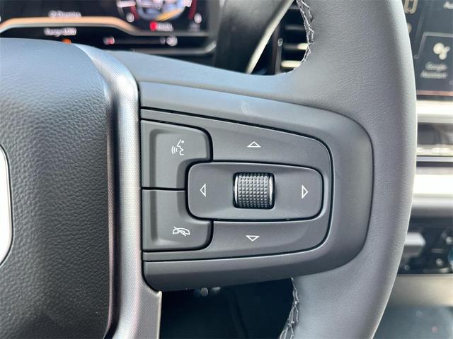 Photo of 2025 Summit White GMC Sierra 2500
