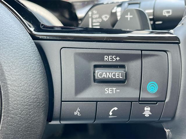 Photo of 2025 Super Black Nissan Pathfinder