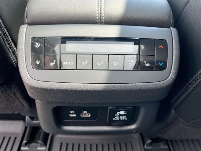 Photo of 2025 Super Black Nissan Pathfinder