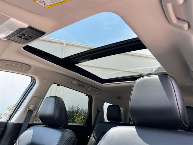 Photo of 2025 Super Black Nissan Pathfinder
