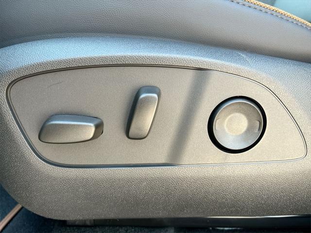 Photo of 2025 Sterling Metallic GMC Acadia