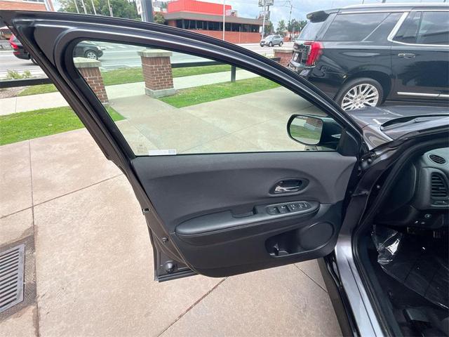 Photo of 2021 Modern Steel Metallic Honda HR-V