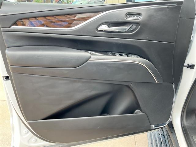 Photo of 2022 Crystal White Tricoat Cadillac Escalade