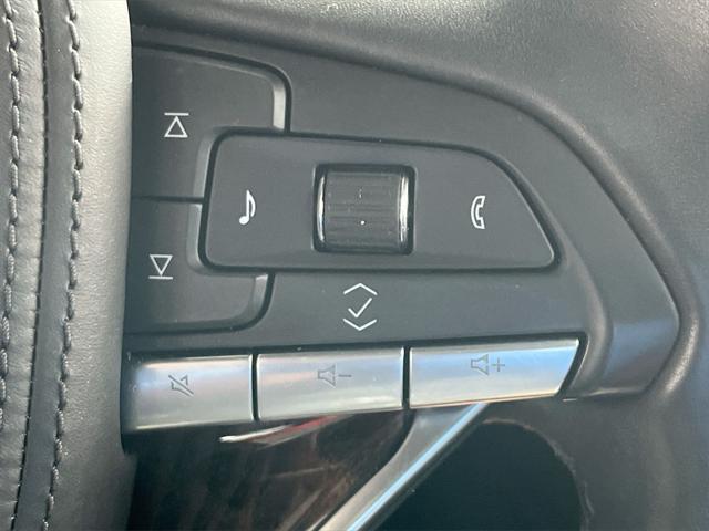 Photo of 2022 Crystal White Tricoat Cadillac Escalade