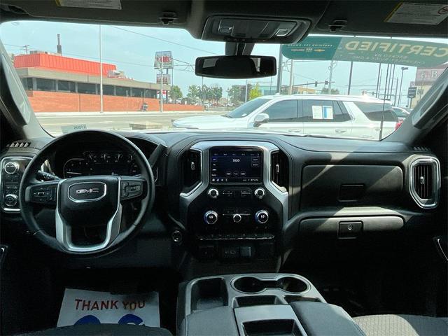 Photo of 2023 Summit White GMC Sierra 2500