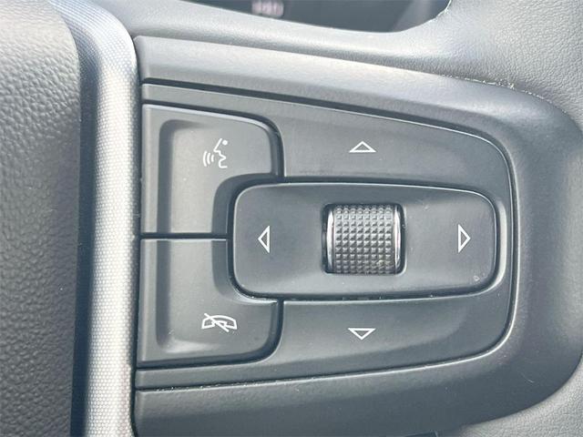 Photo of 2023 Summit White GMC Sierra 2500
