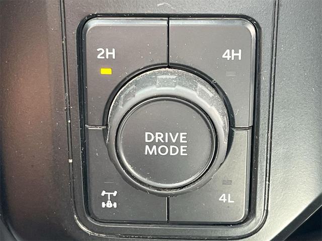 Photo of 2024 Oxford White Ford F-250