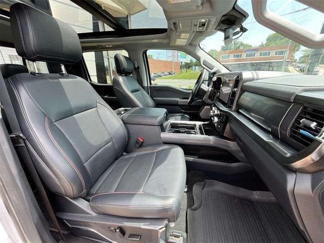 Photo of 2024 Oxford White Ford F-250