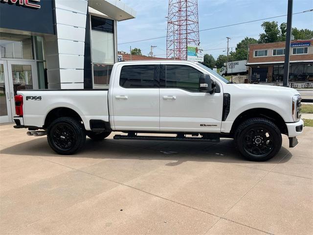 Photo of 2024 Oxford White Ford F-250