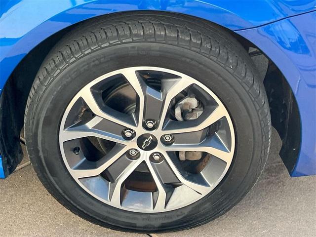 Photo of 2020 Kinetic Blue Metallic Chevrolet Sonic