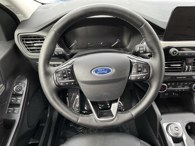 Photo of 2021 Blue Ford Escape