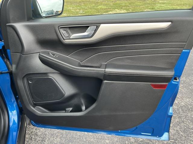 Photo of 2021 Blue Ford Escape