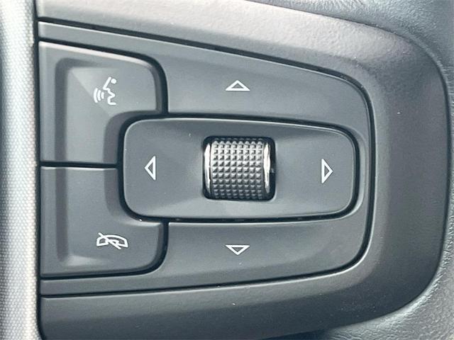 Photo of 2020 Summit White GMC Sierra 1500