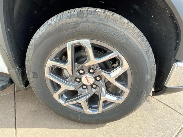 Photo of 2026 Summit White GMC Sierra 1500