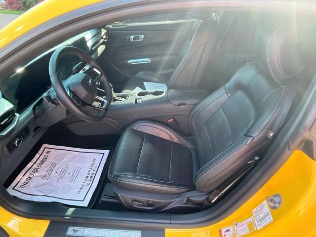 Photo of 2024 Yellow Splash Metallic Tri-coat Ford Mustang