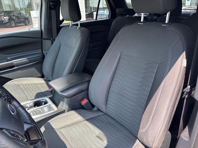 Photo of 2020 Iconic Silver Metallic Ford Explorer
