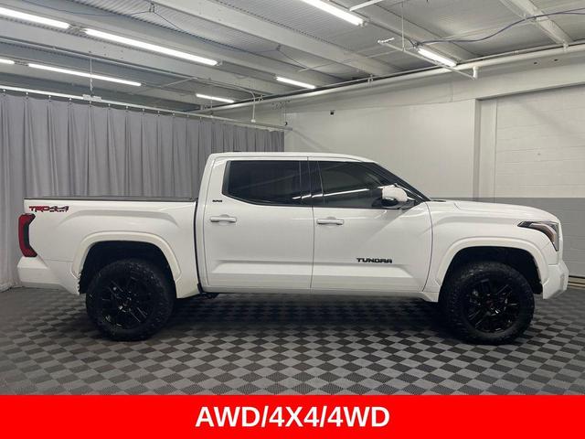 Photo of 2022 White Toyota Tundra