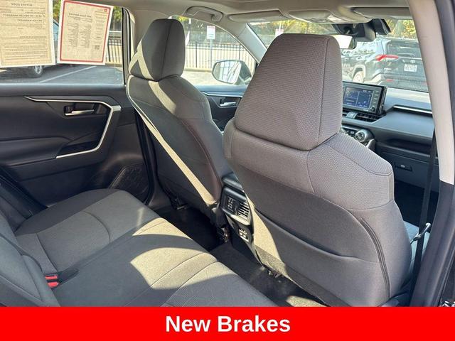 Photo of 2022 Midnight Black Metallic Toyota RAV4