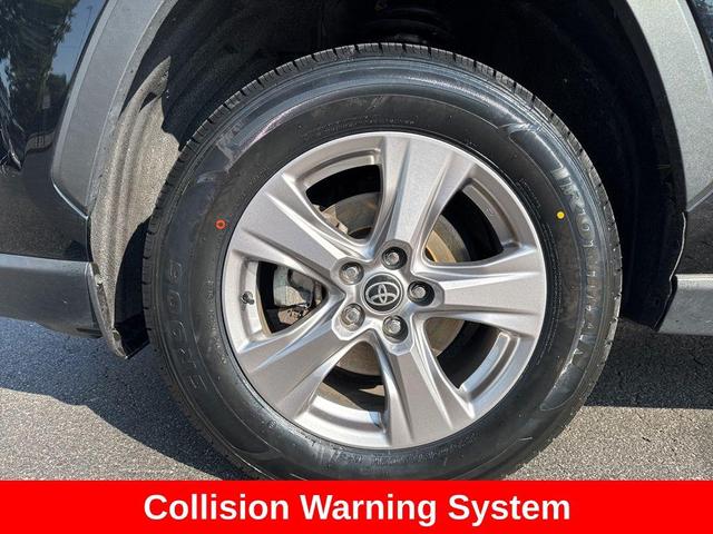 Photo of 2022 Midnight Black Metallic Toyota RAV4