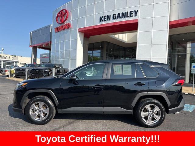 Photo of 2022 Midnight Black Metallic Toyota RAV4