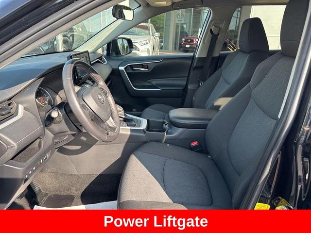 Photo of 2022 Midnight Black Metallic Toyota RAV4