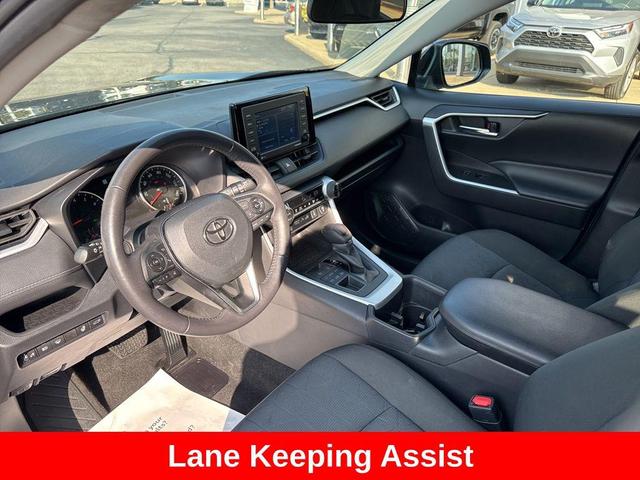 Photo of 2022 Midnight Black Metallic Toyota RAV4