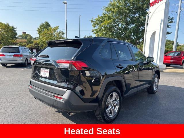 Photo of 2022 Midnight Black Metallic Toyota RAV4