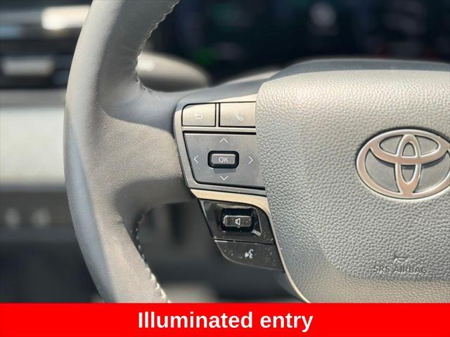 Photo of 2025 Wind Chill Pearl Toyota Camry