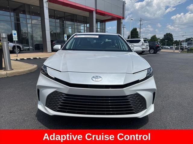 Photo of 2025 Wind Chill Pearl Toyota Camry