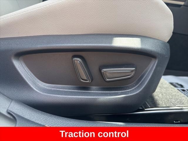 Photo of 2025 Wind Chill Pearl Toyota Camry