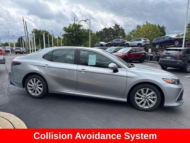 Photo of 2022 Celestial Silver Metallic Toyota Camry
