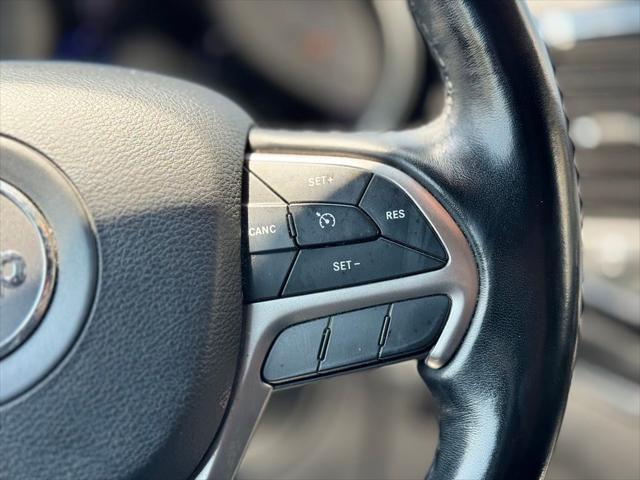 Photo of 2020 Pacific Blue Clearcoat Jeep Grand Cherokee