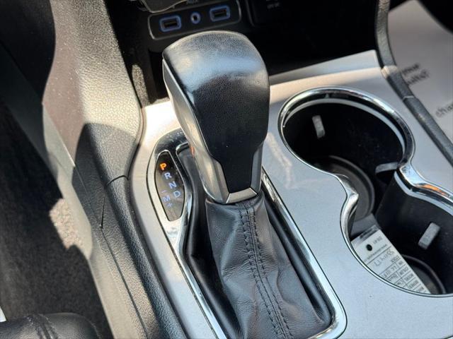 Photo of 2020 Pacific Blue Clearcoat Jeep Grand Cherokee