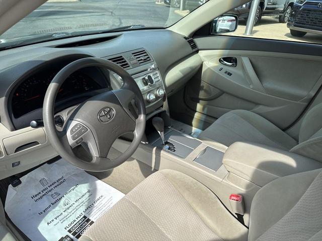 Photo of 2011 Aloe Green Metallic Toyota Camry