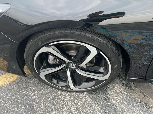 Photo of 2022 Crystal Black Pearl Honda Accord
