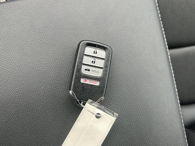 Photo of 2022 Crystal Black Pearl Honda Accord